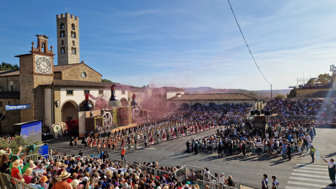 Si brinda, si prova e la nostra festa si rinnova!